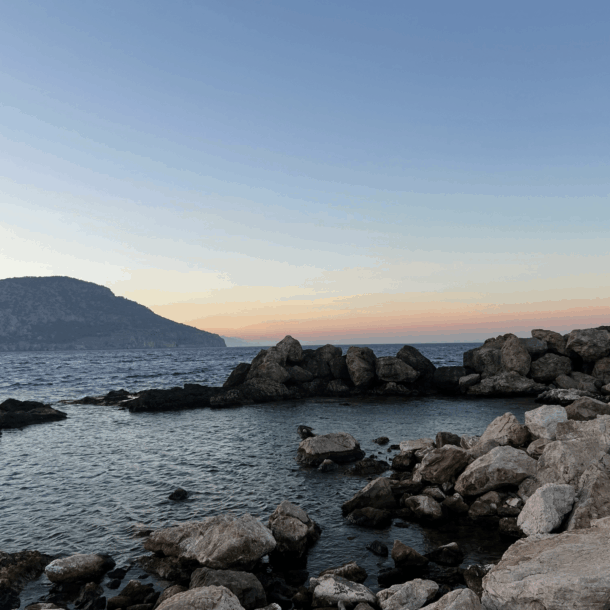 by the sea ramnus.gr